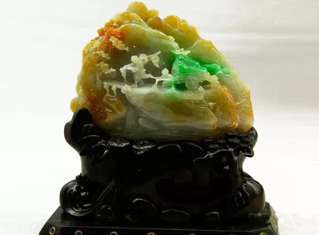 翡翠|当雕刻遇见翡翠，可谓艺术的碰撞！