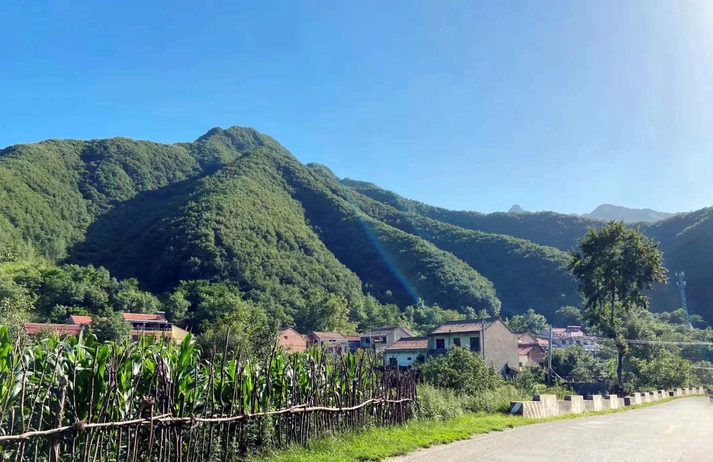 重庆 西安出发2小时即可到达，青山绿水没有都市的喧嚣, 五一游玩首选它