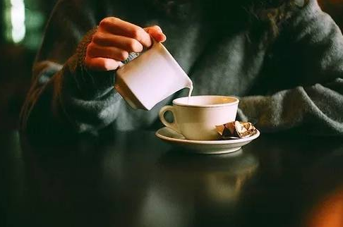 陈光标|中国首善陈光标,为何销声匿迹?窦文涛:被搞后没人敢捐钱慈善了