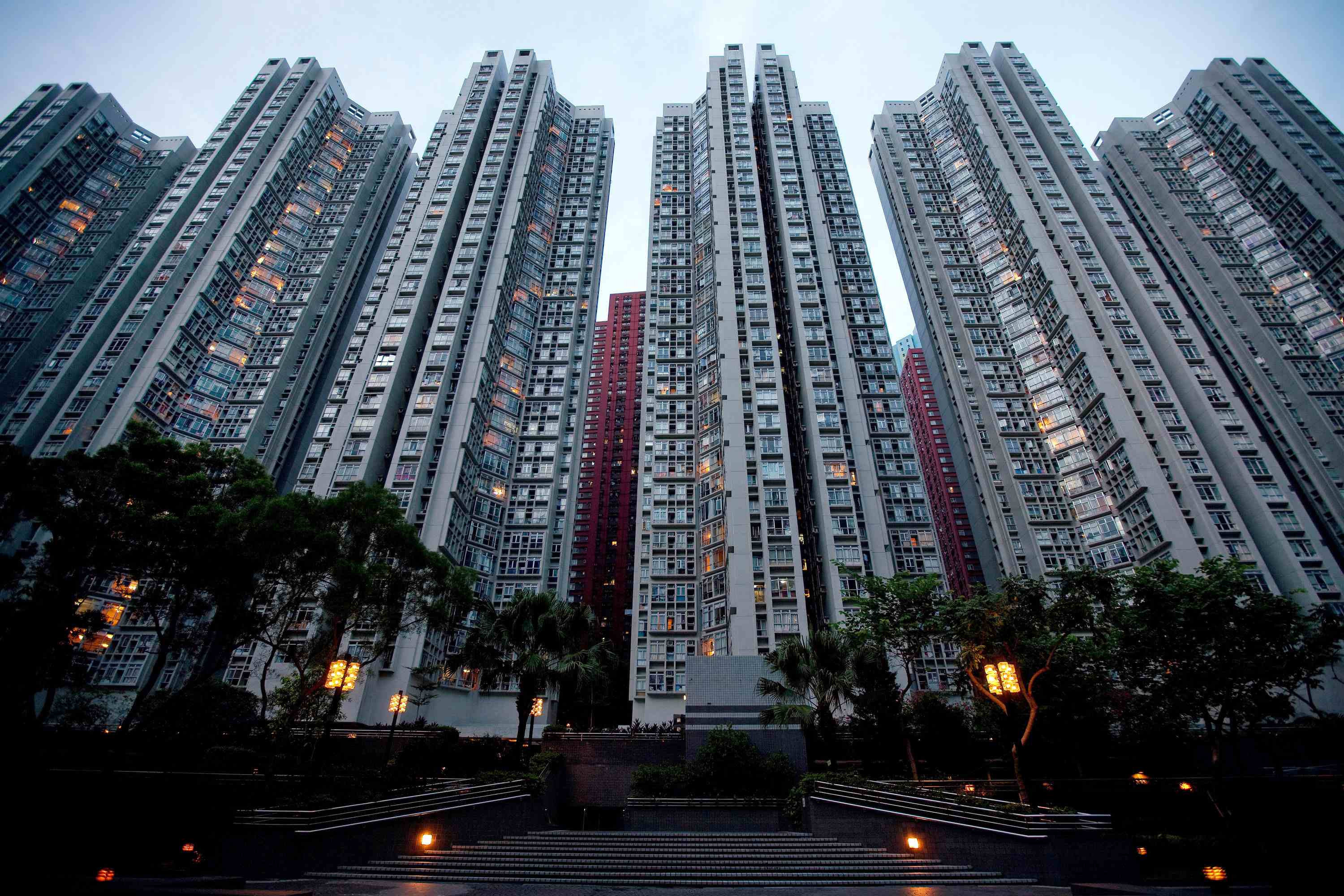 房价|楼市调控开始，上海、绍兴、杭州应声加码！什么是房产软着陆？