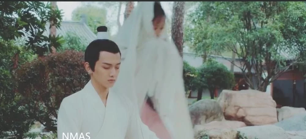 明星素颜|他26岁却长得像18岁，新剧开播被质疑未成年，素颜更帅