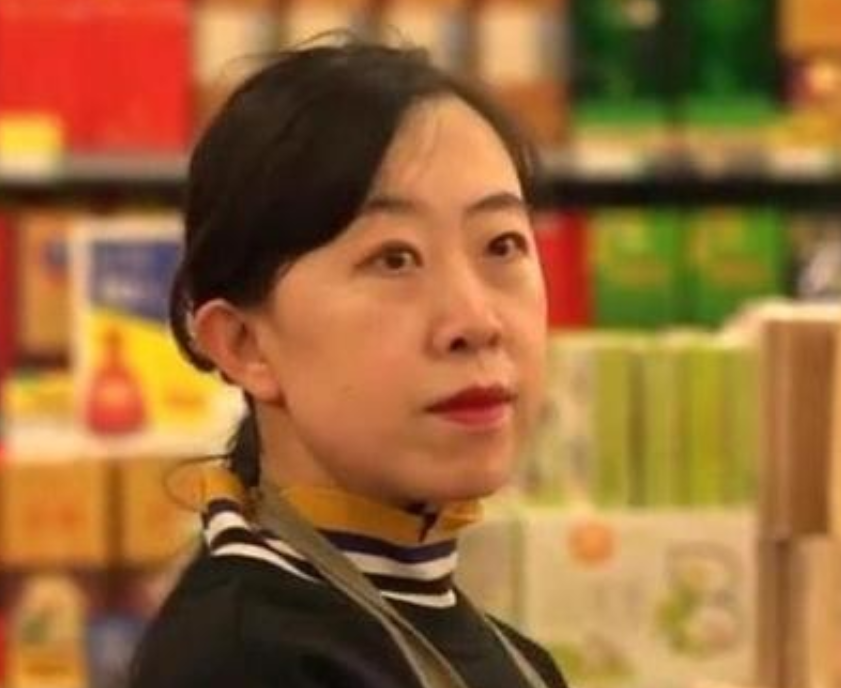 杨丽娟|逼父跳海15年后，那个非刘德华不嫁的杨丽娟，如今已完成逆袭