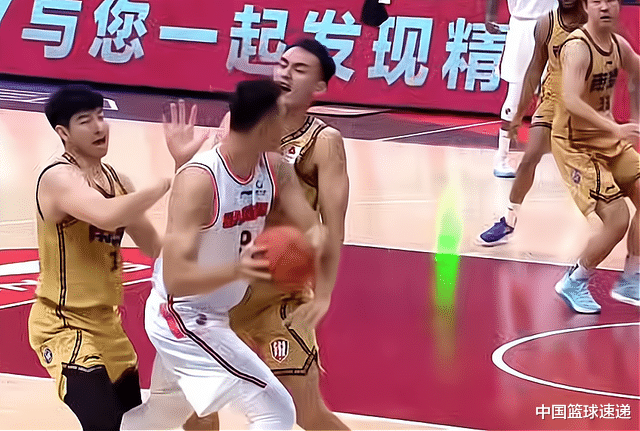 廣東男籃|易建聯(lián)21分鐘31+6，廣東男籃送同曦15連敗，徐昕13+7+4封蓋！