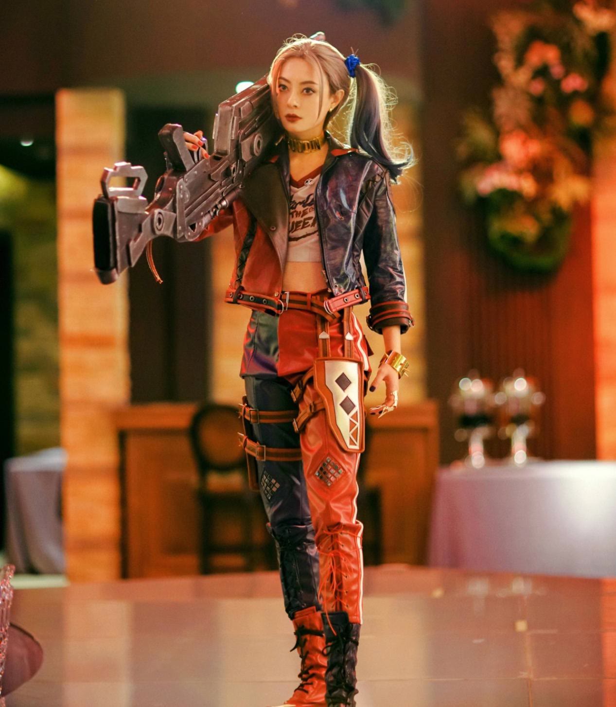 时尚圈的奇葩大喵 孙俪佟大为时隔19年再相遇！不老夫妻档勾起青春回忆，至今仍般配