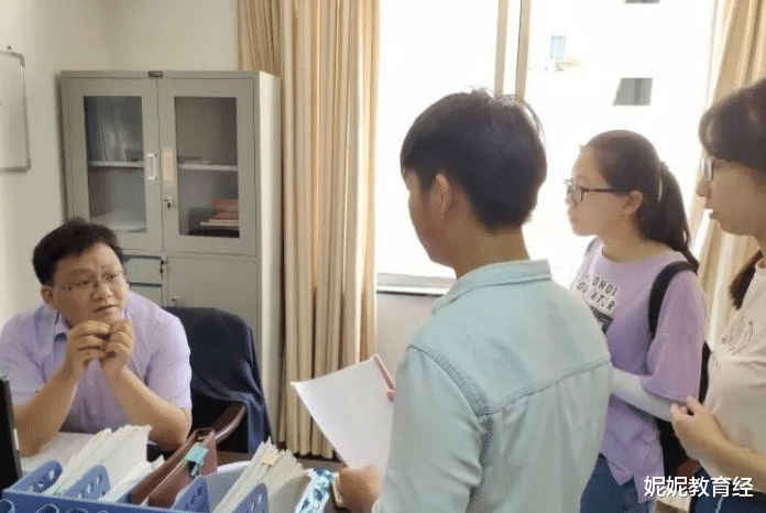 大学生|大学生迎来“新政策”，找工作可能更容易了，学生就业压力减小