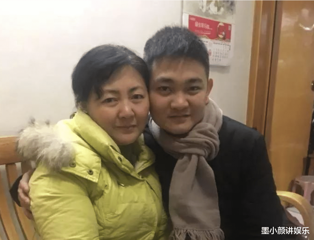 外婆家|他和郭威一样家世显赫，却被保姆偷走虐待多年，现状比郭威惨太多
