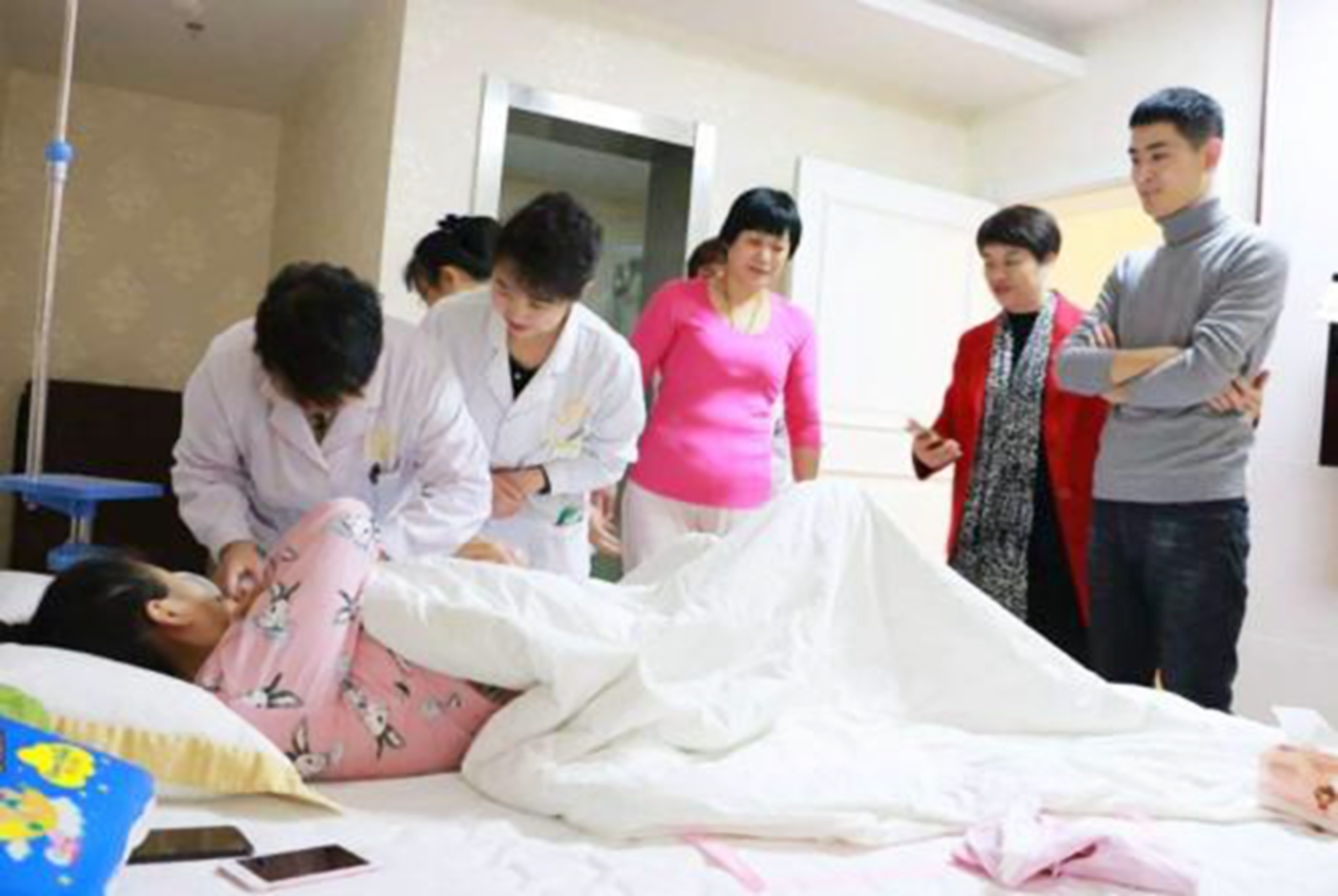 贝贝豆育儿课堂|专业的数据证实，疯长的剖腹产数量，正为孕妈带来手术滥用的风险