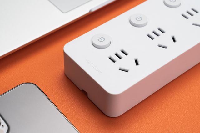 |「新品」靠谱插座不知道选什么？航嘉四位分控新国标安全插座解决你的选择困难症