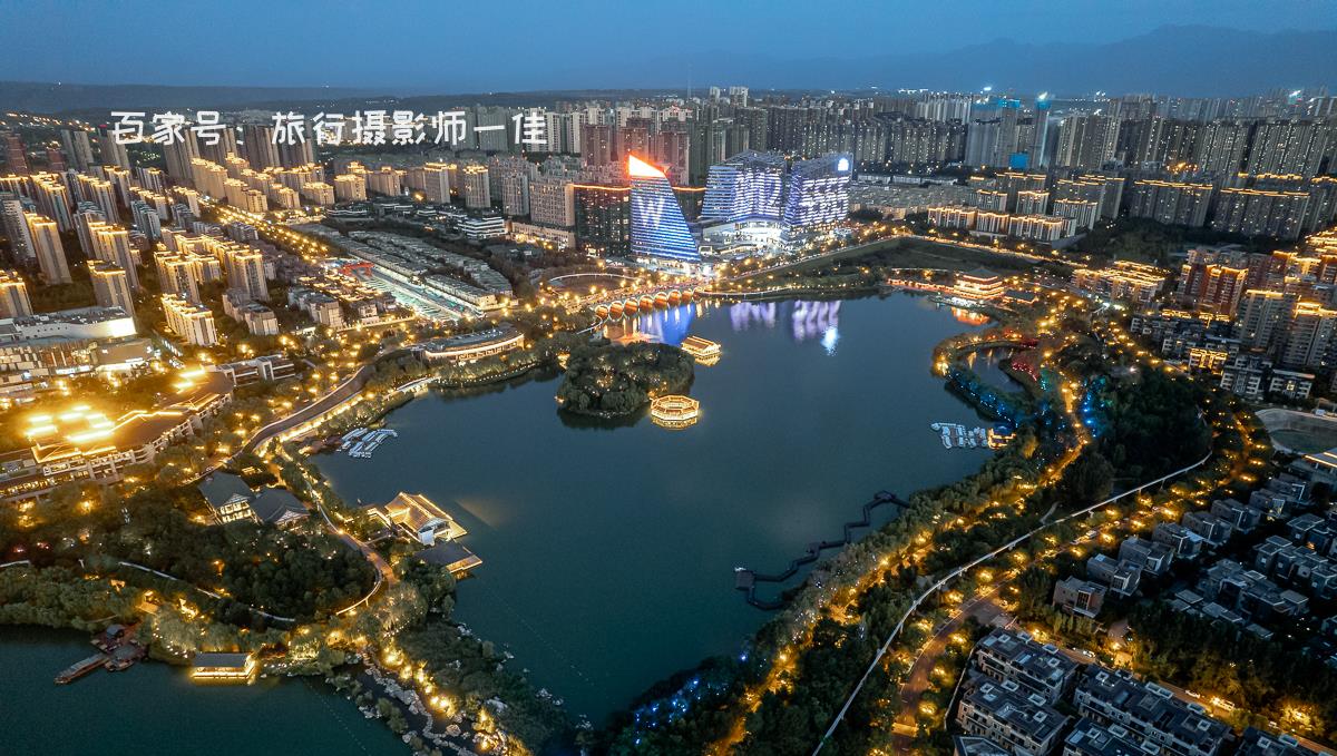 日记每页都有我很爱你|光知道西安有古建？原来这里还有非常科幻的建筑，夜景打卡更美