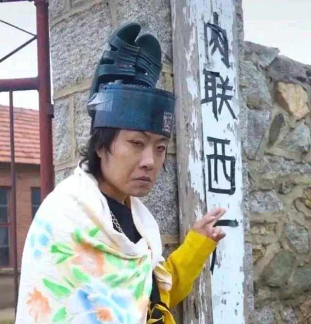 陈坤|他用5毛特效模仿“公公”一夜暴涨粉丝130万，道具仅用痰盂小风扇