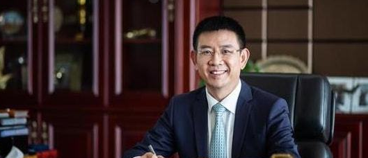 杭州|武汉首富不搞房地产，也不卖鸭脖，身家就达到了490亿元