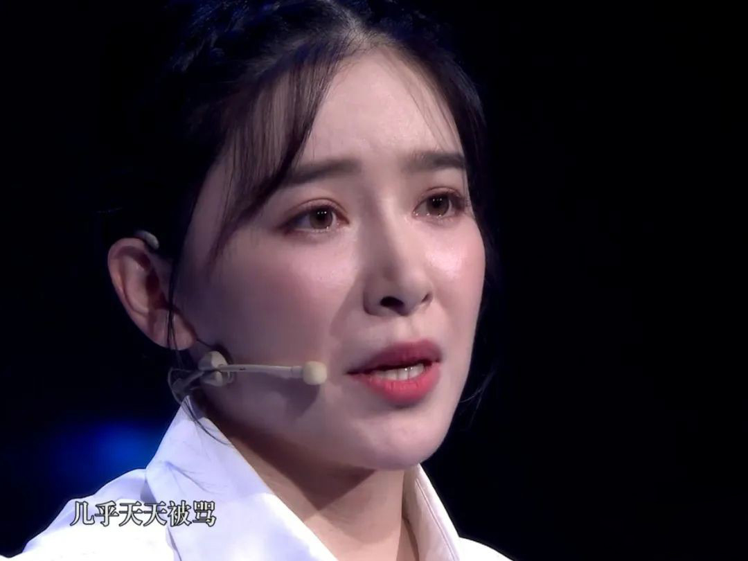 继父|5位重组家庭长大的明星，有人因后妈与父反目，有人被继父宠上天