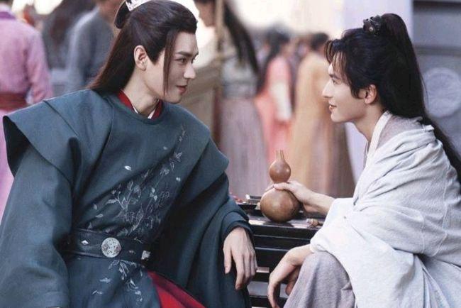 张哲瀚|明星靠什么上热搜，老婆张哲瀚最秀：屁股太翘！