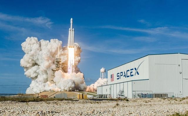 SpaceX 时隔三年，SpaceX猎鹰重型火箭2022年再次出征，发射清单已排满