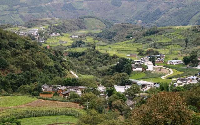 五色石文斋 乡土，因为有太多的章节而难以失忆