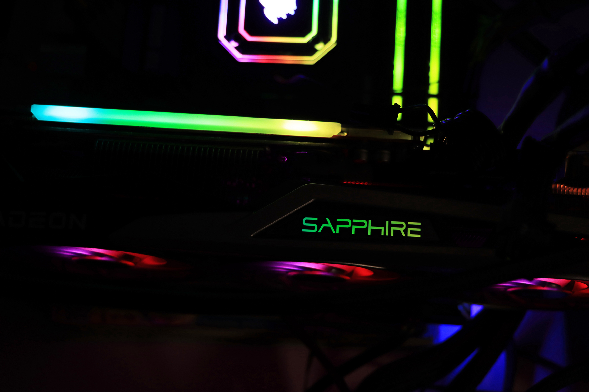 心电图|蓝宝石 RX6900XT 超白金极光特别版上手体验