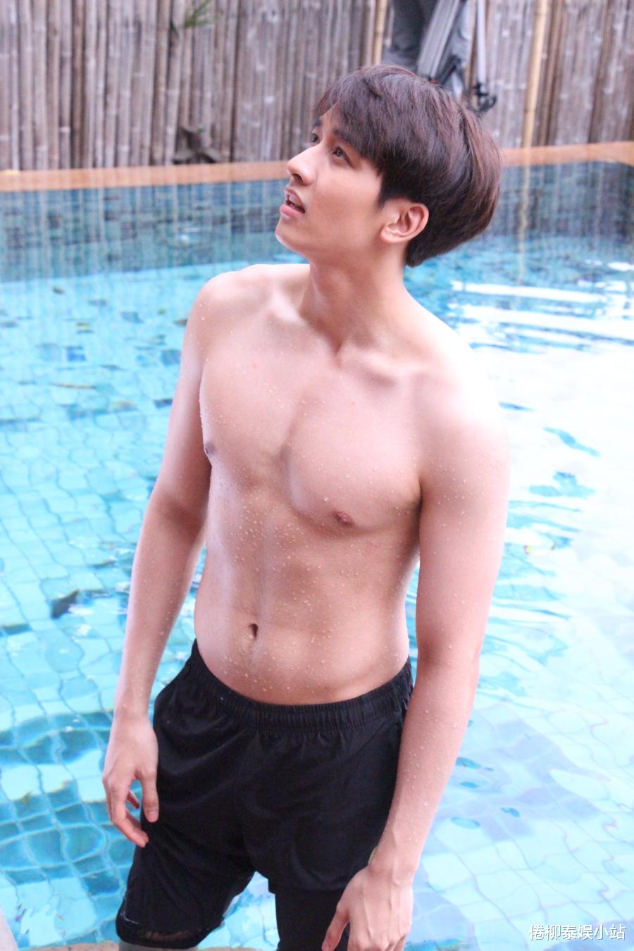 蔡徐坤|关于拉链的问题，泰星Peak畅谈超尬糗事：有的时候会，一天一次吧