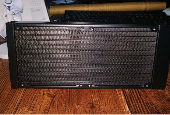 机箱|为了一盏灯换了整个电脑-盘点手里的RGB设备