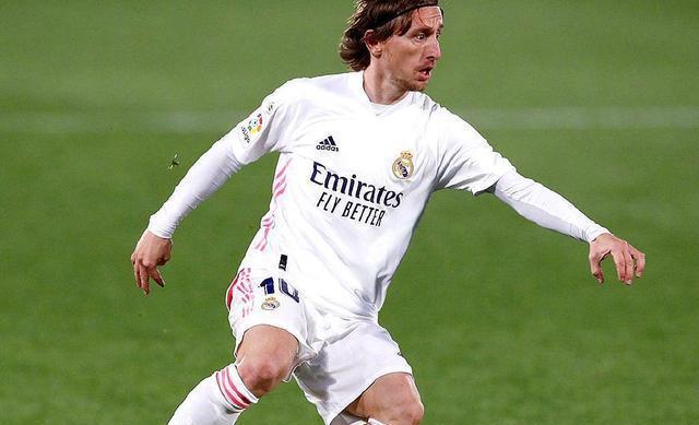 皇家马德里|再见齐达内！皇马站着结束本赛季，四大皆空却大于夺冠？