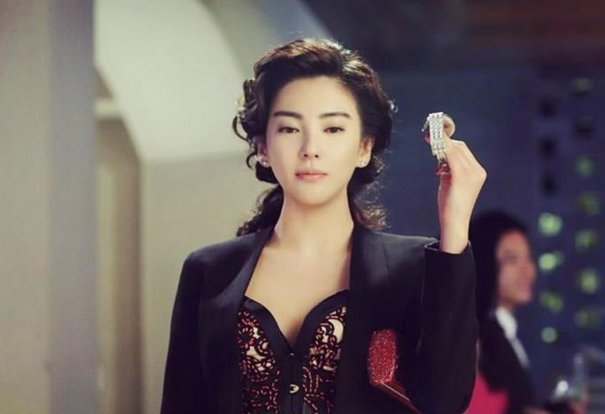 女人味|高伟光饰演霸道总裁，张雨绮饰演职场小妹，这部剧很“上头”