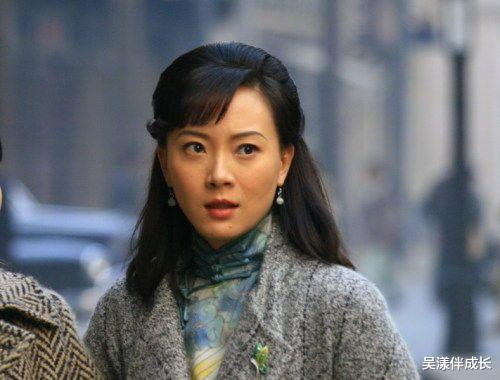 吴漾伴成长 张爱玲：一个女人的卑微，从缺钱开始