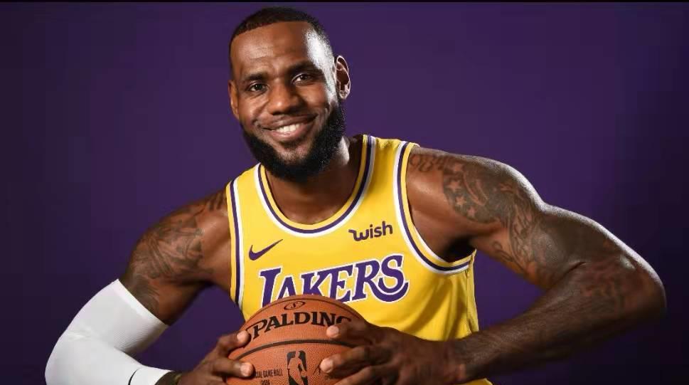 運(yùn)動員|2021年運(yùn)動員收入榜前十：足球籃球占據(jù)半壁江山，中國人無緣上榜