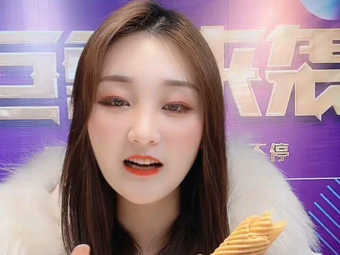 陈亚男|谷传民导演发文力挺陈亚男，称赞她的母亲伟大且合格，要站队了？