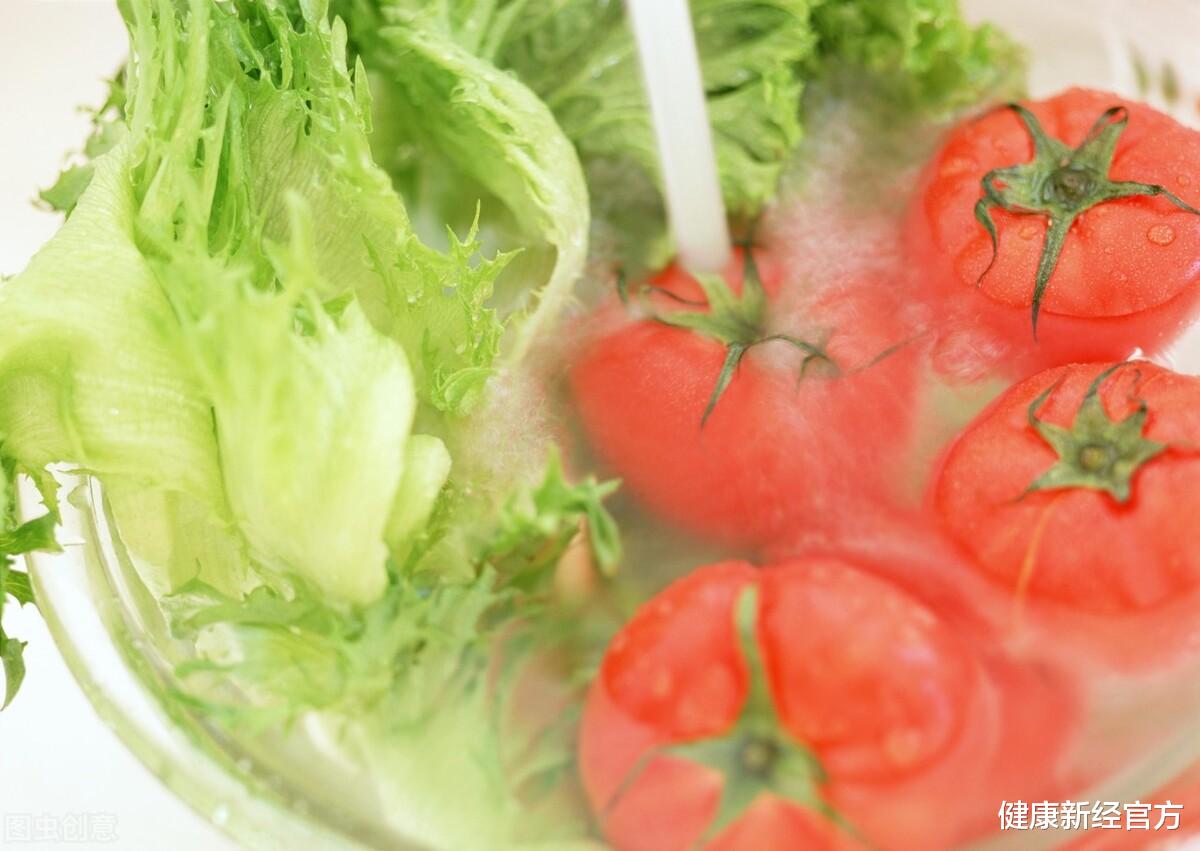 健康新经官方|不想感染幽门螺杆菌，就要远离这3种不良习惯，胃不难受