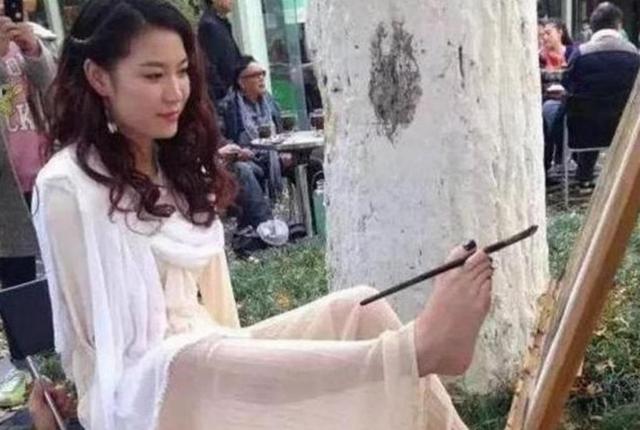 非诚勿扰|《非诚勿扰》无臂女嘉宾被男富豪牵走，下台后秒速被甩，这是为何