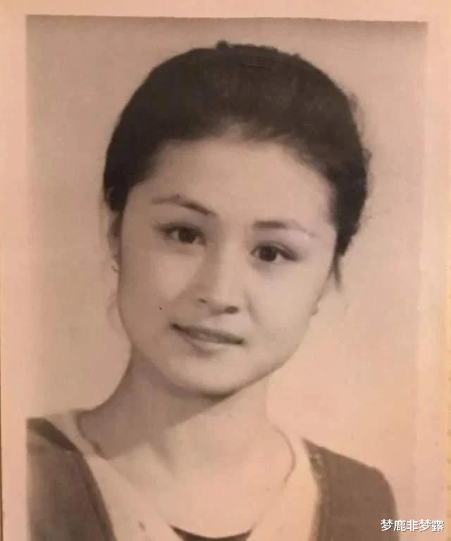 梦鹿非梦露|50岁于月仙车祸离世,成长细节被揭开:一生无儿无女的原因找到了