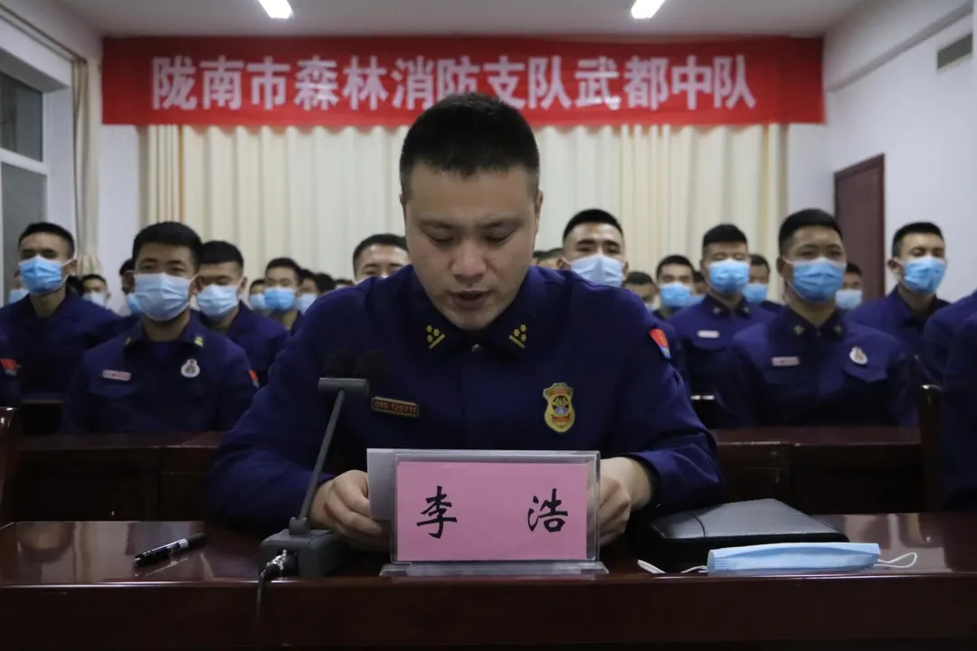 国防部|冬季大练兵丨不畏严寒提素质，突出实战砺精兵