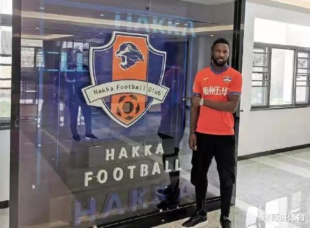 山東魯能|1米93！10號！黑又硬！魯能緋聞外援前鋒！魯媒：他像馬爾康