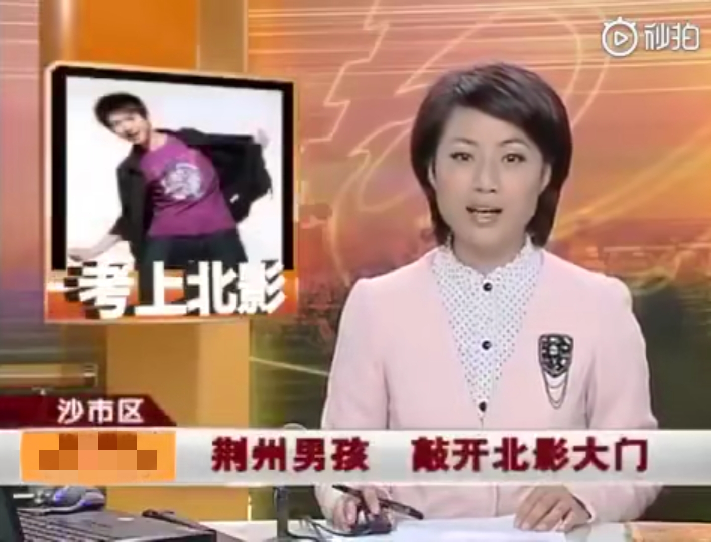 杨紫|李现连续第4年为杨紫庆生，晒对方比耶照画风搞怪，杨紫自夸太可爱