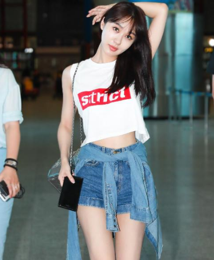 吴孟达|还记得被整容毁了的舒畅吗?再次动刀,脸部却变成了“李菲儿”!