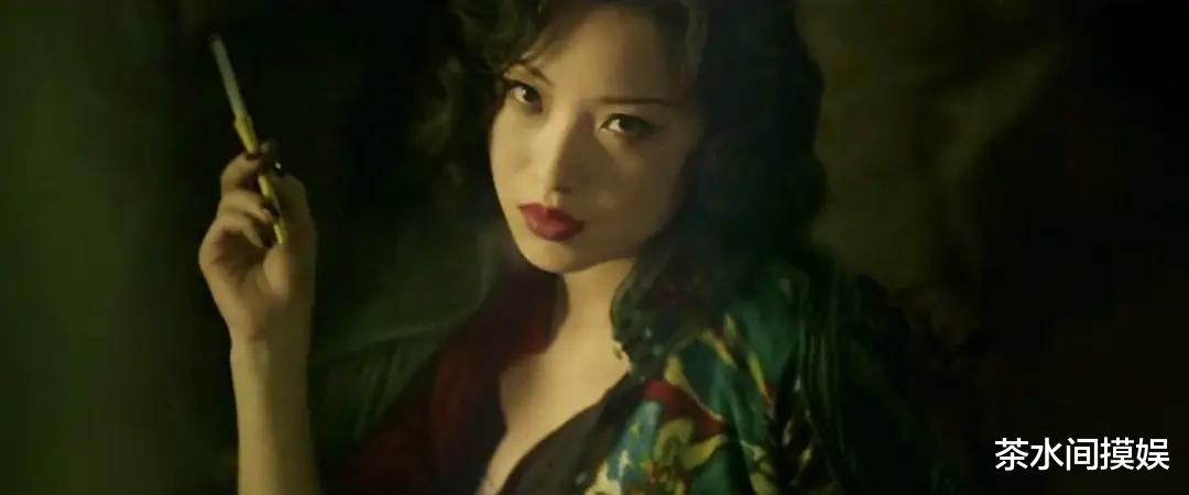 齐刘海 齐刘海封印美女颜值？怎么“85花”们换上它，各有各的风采