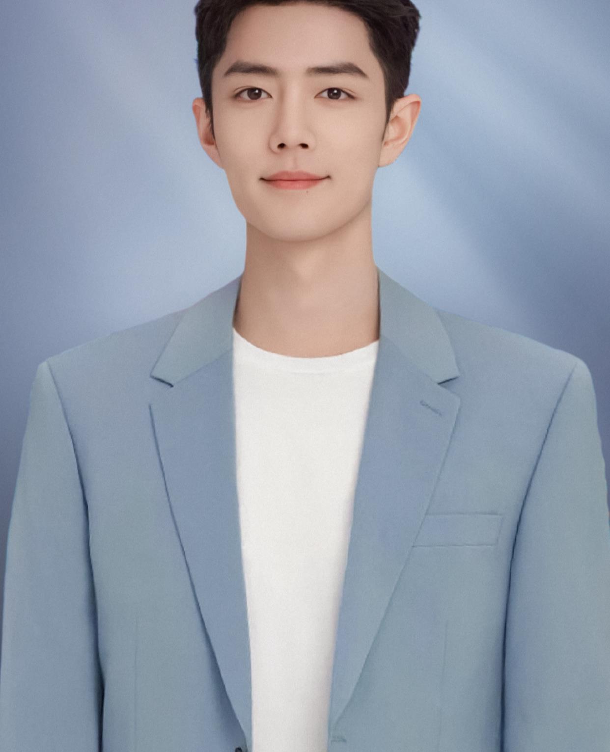 张柏芝|“鹅厂”发肖战四张照片，还称肖战无与伦比，是温暖的偶像