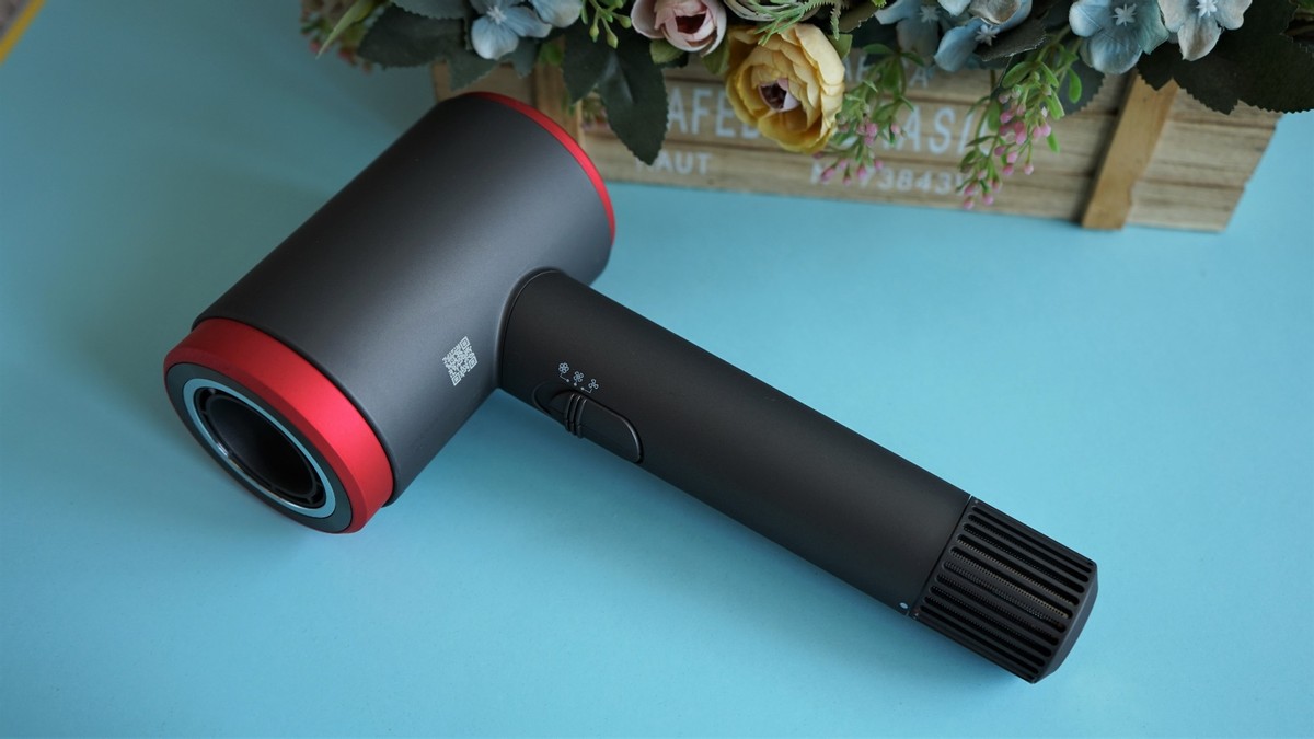 手柄|享受无拘无束的自由-诗恩无线吹风机体验