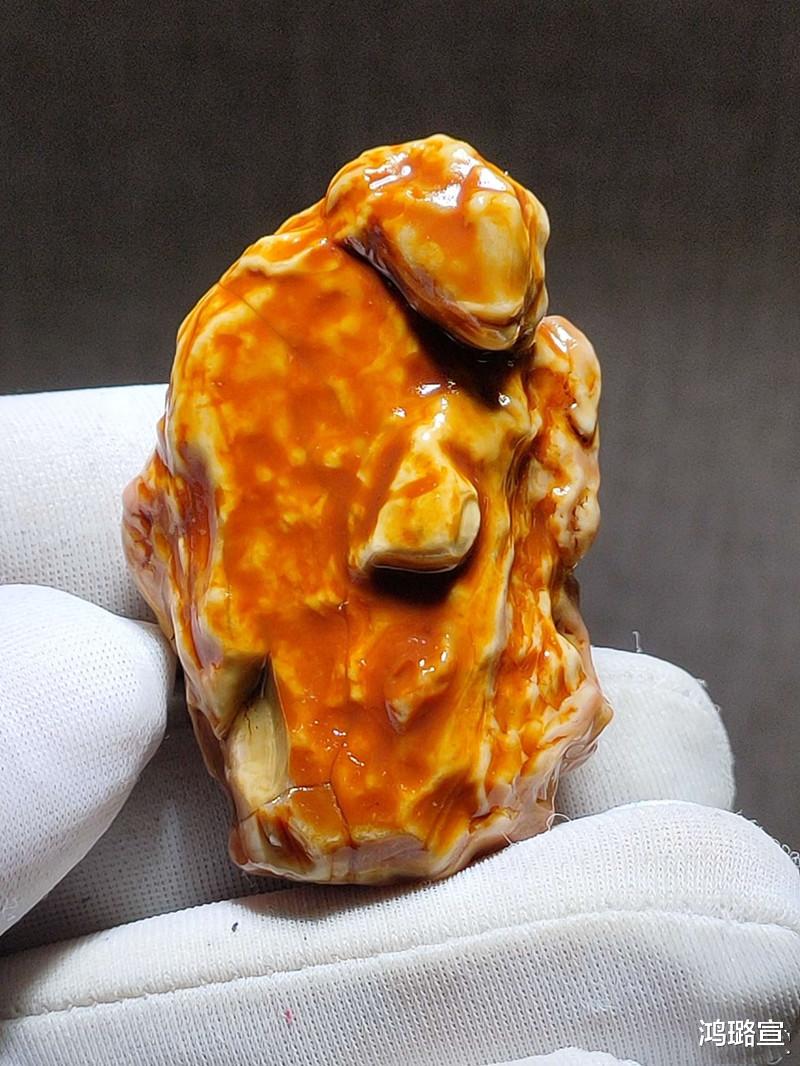 奇石|奇石题材哪种才最好？想有收藏价值就不能随心所欲！这种题材最好