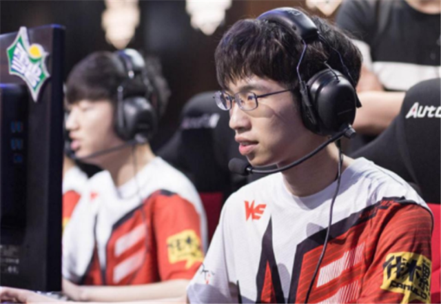 957|解说杯把他们关系打裂了？柯基喷完队友说不打了，鼓鼓提出拆队