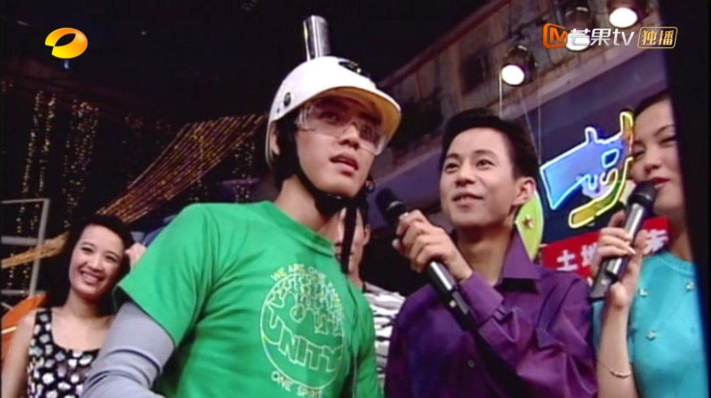 何炅|少年感不要硬凹，看47岁何炅、46岁钟汉良、44岁言承旭就一目了然