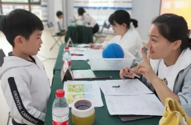 株洲|幼儿园学生“15页简历”火了，家长看后倍感心酸，直言不配生孩子