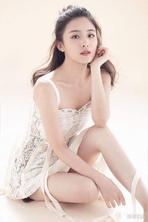 张含韵|不再是那个柔弱的张含韵，而是那个强大的自己