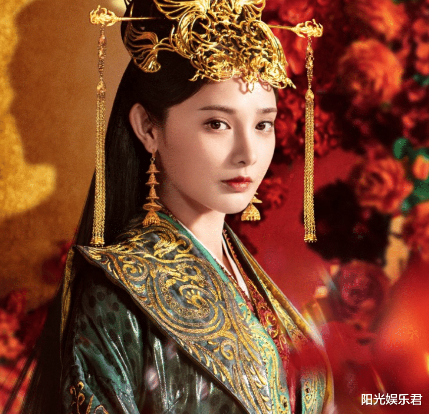 杀青|又一古装玄幻剧杀青， 我却注意男二号颜值，比女主还要美艳惊人