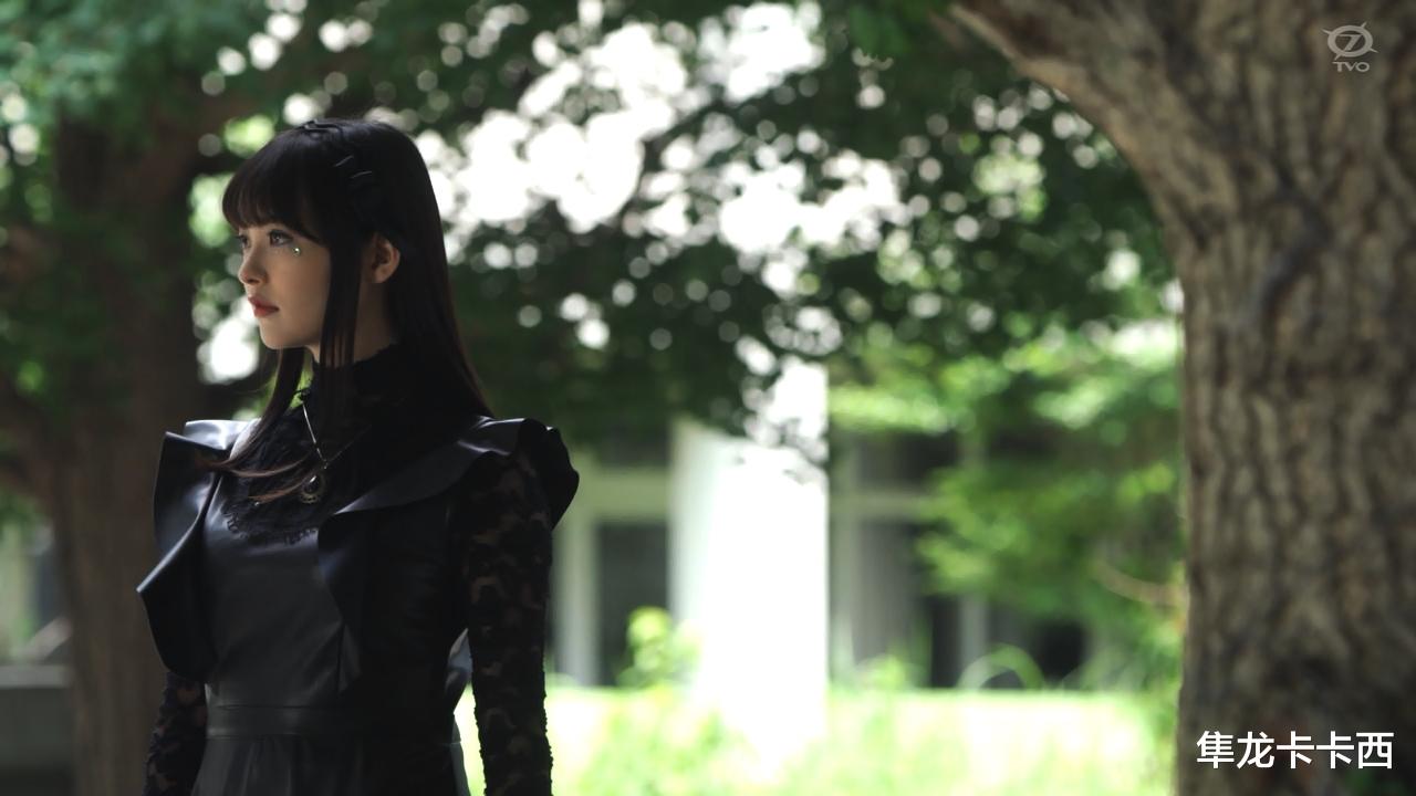 上坂堇|特利迦奥特曼：卡尔蜜拉人间体引热议 上坂堇客串出演 粉丝投敌了