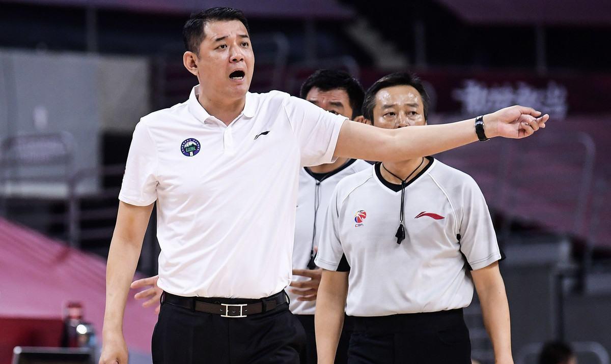 鞏曉彬|突發(fā)事件！鞏曉彬疑似酒駕被抓，山東隊主教練一職誰來接任？