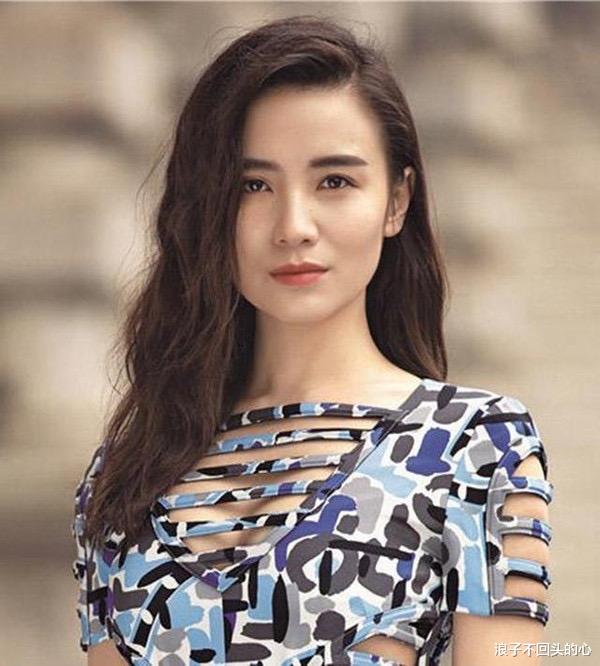 宋佳|42岁未婚的宋佳：游走于两个已婚男人之间的下场，令人心疼她