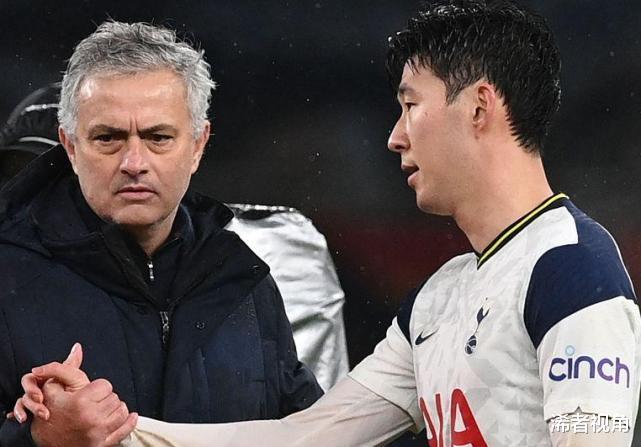 熱刺|中午12點(diǎn)！英超傳來重磅消息：熱刺做出正確決定，穆帥成贏家