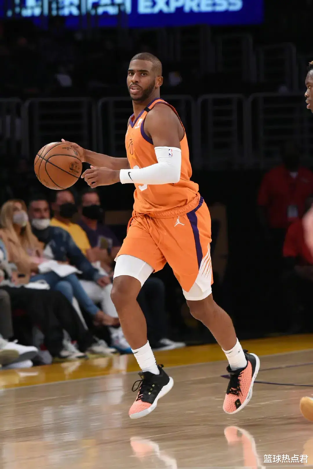 热火队|浓眉腹股沟拉伤退赛！保罗零失误力克湖人杀进天王山啊