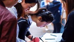 大学生|为何职业技校学生还没有毕业就被企业招聘?你会把孩子送过去吗