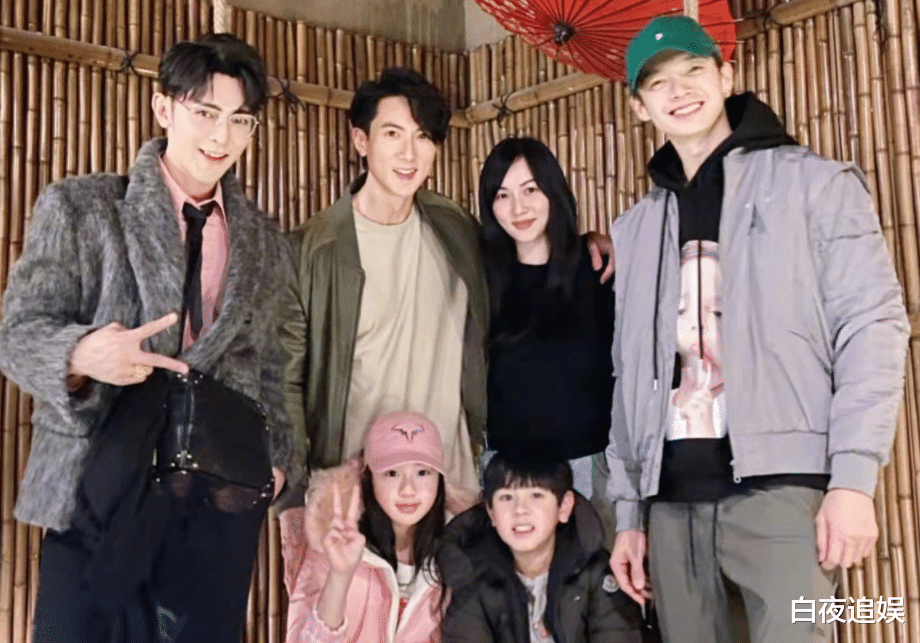 倪萍|飞轮海才是吃了防腐剂吧？时隔10年再合体，吴尊辰亦儒越老越帅气